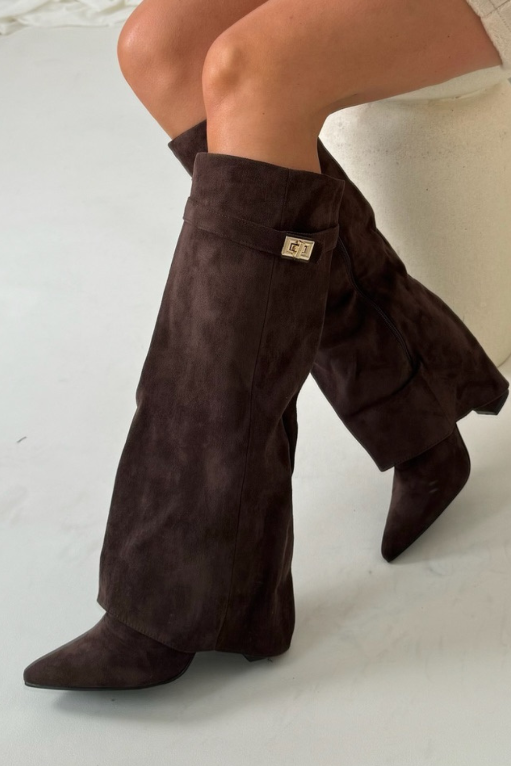 Zohra | High Boots with Flap